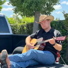 Poslechněte si interpreta Jared Ragsdale, sledujte hudební videa, přečtěte si životopis, podívejte se na data turné a další informace.