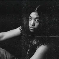 Ascolta undefined, guarda video musicali, leggi la biografia, vedi le date del tour & altro!