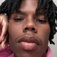 聆聽 undefined、觀看音樂影片、閱讀小傳、查看巡演日期等！