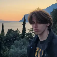 Ouve nextton, vê vídeos de música, lê a biografia, vê as datas da digressão e muito mais!