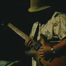 Dengarkan 75 Sense, tonton video musik, baca bio, lihat tanggal tur & lainnya!