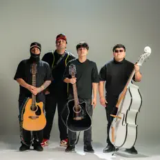 Escucha a Grupo Deluxe, mira vídeos musicales, lee la biografía, consulta fechas de giras y mucho más.