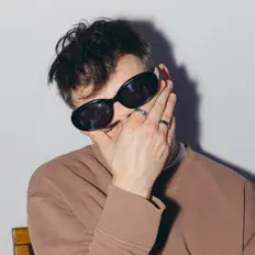 Ouve Joey Pepperjack, vê vídeos de música, lê a biografia, vê as datas da digressão e muito mais!