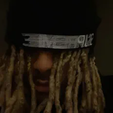 Listen to SHECHASEGEO, watch music videos, read bio, see tour dates & more!