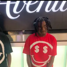 Tresplitzを聴いたり、ミュージックビデオを鑑賞したり、経歴やツアー日程などを確認したりしましょう！