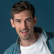 Escucha a Szekér Gergő, mira vídeos musicales, lee la biografía, consulta fechas de giras y mucho más.