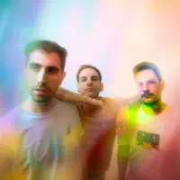 收听 undefined、观看音乐视频、阅读小传、查看巡演日期等 ！