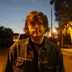 Ascolta Jake Murrell, guarda video musicali, leggi la biografia, vedi le date del tour & altro!
