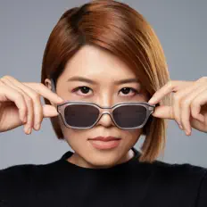 Hör dir PASH an, schau dir Musikvideos an, lies die Biografie, finde Tourdaten und mehr!