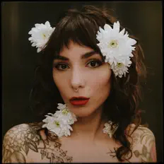 Posłuchaj wykonawcy Gigi Gold, obejrzyj teledyski, przeczytaj biografię, zobacz daty tras koncertowych i nie tylko!