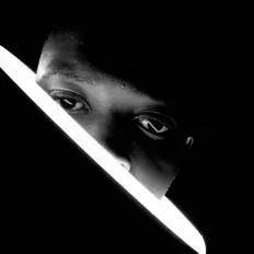 收听 Risky Beatz、观看音乐视频、阅读小传、查看巡演日期等 ！