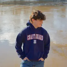 Ascolta Ethan Reed, guarda video musicali, leggi la biografia, vedi le date del tour & altro!