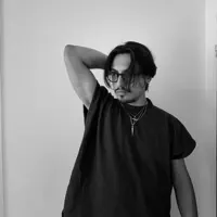 undefined: песни, клипы, биография, даты выступлений и многое другое.