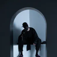 Escucha a undefined, mira videos musicales, lee su biografía, consulta las fechas de las gira y más.