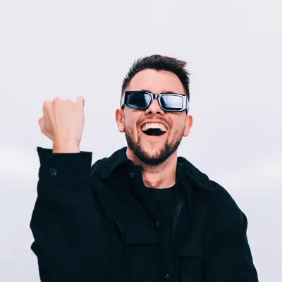 Listen to Yves Baakes, watch music videos, read bio, see tour dates & more!