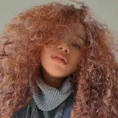 收听 Meagan、观看音乐视频、阅读小传、查看巡演日期等 ！