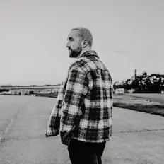 收听 Danon Hill、观看音乐视频、阅读小传、查看巡演日期等 ！