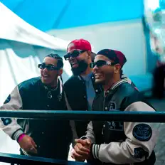 Escucha a Sion Nación Santa, mira vídeos musicales, lee la biografía, consulta fechas de giras y mucho más.