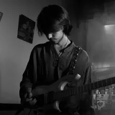 Ascolta aifon, guarda video musicali, leggi la biografia, vedi le date del tour & altro!