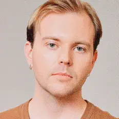 Ouça Danno Eros, assista a videoclipes, leia a biografia, veja as datas das turnês e mais!