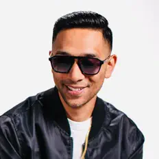 Dengarkan Reynard Silva, tonton video musik, baca bio, lihat tanggal tur & lainnya!