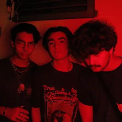 Listen to Estáticca, watch music videos, read bio, see tour dates & more!