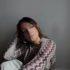 Ascolta Ash Kennedy, guarda video musicali, leggi la biografia, vedi le date del tour & altro!