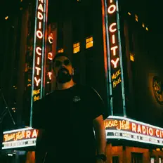 DarkType dinle, müzik videolarını izle, biyografisini oku, tur tarihlerini ve daha fazlasını gör!