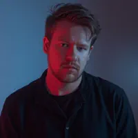 Escucha a undefined, mira vídeos musicales, lee la biografía, consulta fechas de giras y mucho más.