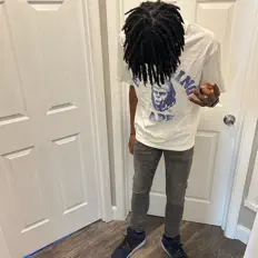 marrpng सुनें, म्यूज़िक वीडियो देखें, बायो पढ़ें, दौरे की तारीखें और बहुत कुछ देखें!