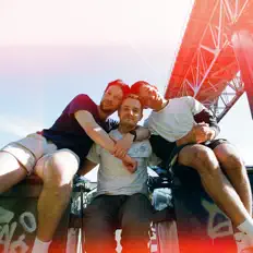 Ouça Brace Overjean, assista a videoclipes, leia a biografia, veja as datas das turnês e mais!