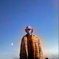 Escucha a undefined, mira videos musicales, lee su biografía, consulta las fechas de las gira y más.