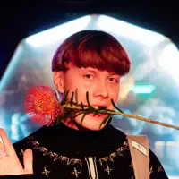 Écoutez undefined, regardez des vidéoclips, lisez la biographie, consultez les dates de tournée et plus encore !