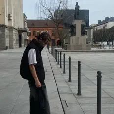 Ouça JUNKIE MEEP, assista a videoclipes, leia a biografia, veja as datas das turnês e mais!