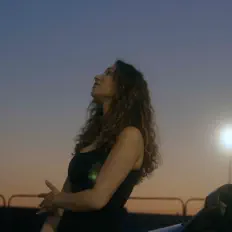 Dengarkan Lorena Esposito, tonton video musik, baca bio, lihat tanggal tur & lainnya!