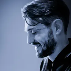 Alexandre Dudermelを聴いたり、ミュージックビデオを鑑賞したり、経歴やツアー日程などを確認したりしましょう！