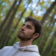 MIZU. dinle, müzik videolarını izle, biyografisini oku, tur tarihlerini ve daha fazlasını gör!