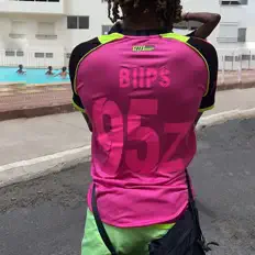 Biipsを聴いたり、ミュージックビデオを鑑賞したり、経歴やツアー日程などを確認したりしましょう！