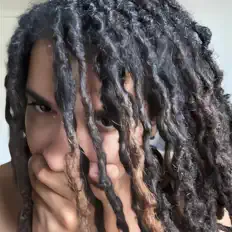 Dengarkan MALLA KAI, tonton video musik, baca bio, lihat tanggal tur & lainnya!