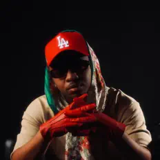 Dengarkan Javon, tonton video musik, baca bio, lihat tanggal tur & lainnya!