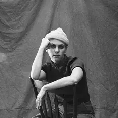 Deepender dinle, müzik videolarını izle, biyografisini oku, tur tarihlerini ve daha fazlasını gör!