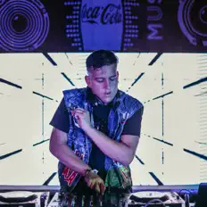 Dengarkan DJ Ngamla, tonton video musik, baca bio, lihat tanggal tur & lainnya!