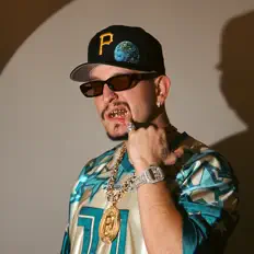 Poslechněte si interpreta Jimmy Leon, sledujte hudební videa, přečtěte si životopis, podívejte se na data turné a další informace.