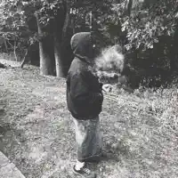 undefined dinle, müzik videolarını izle, biyografisini oku, tur tarihlerini ve daha fazlasını gör!