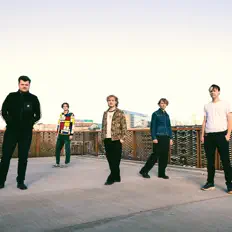 Jasmin Roadを聴いたり、ミュージックビデオを鑑賞したり、経歴やツアー日程などを確認したりしましょう！