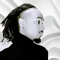 聆聽 undefined、觀看音樂影片、閱讀小傳、查看巡演日期等！