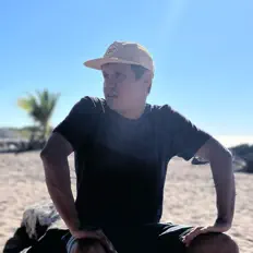 Poslechněte si interpreta yermo7, sledujte hudební videa, přečtěte si životopis, podívejte se na data turné a další informace.