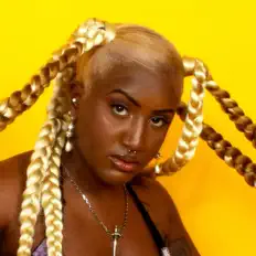 Listen to Gisti, watch music videos, read bio, see tour dates & more!