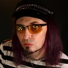 Ascolta Danicide, guarda video musicali, leggi la biografia, vedi le date del tour & altro!