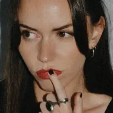 Escucha a Leith, mira videos musicales, lee su biografía, consulta las fechas de las gira y más.